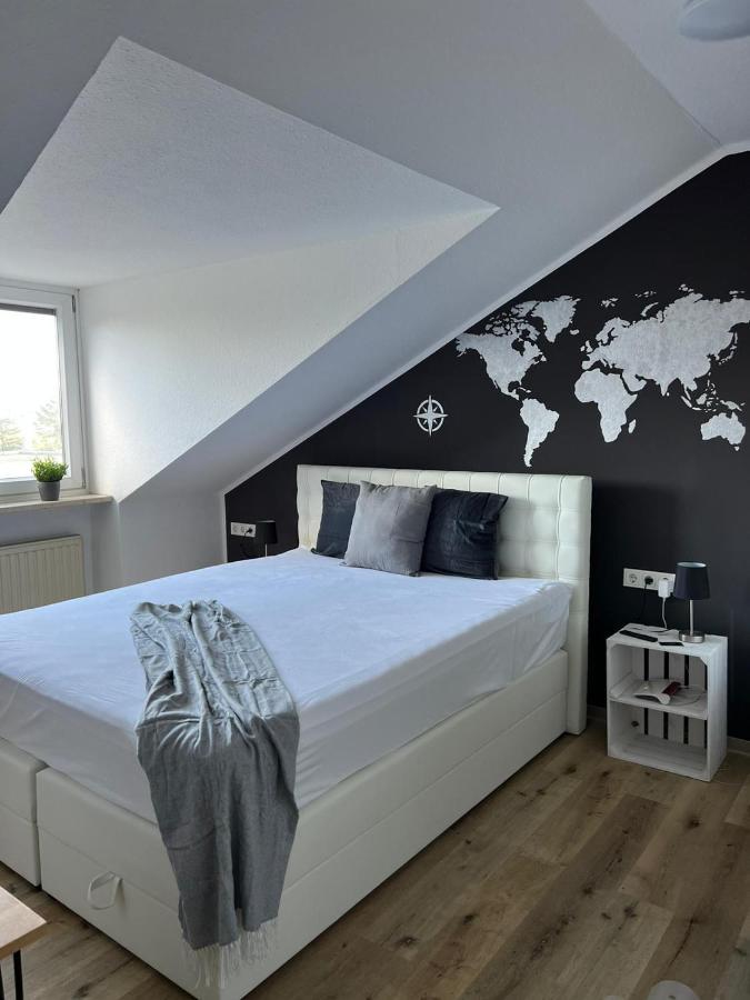 Schicke Wohnung In Stadtnaehe 뷔르츠부르크 외부 사진