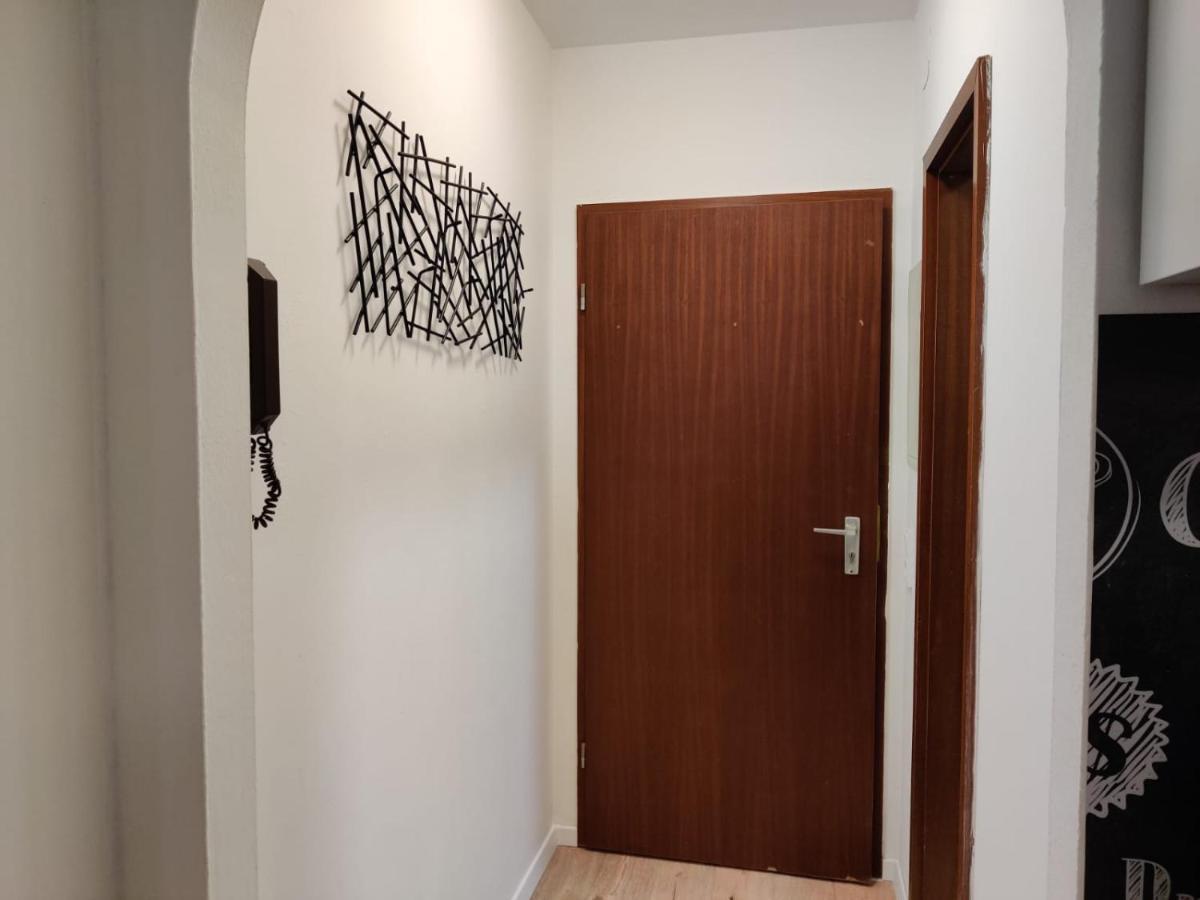 Schicke Wohnung In Stadtnaehe 뷔르츠부르크 외부 사진