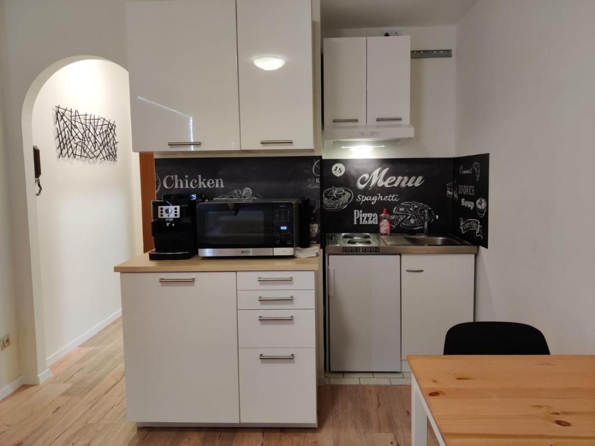 Schicke Wohnung In Stadtnaehe 뷔르츠부르크 외부 사진